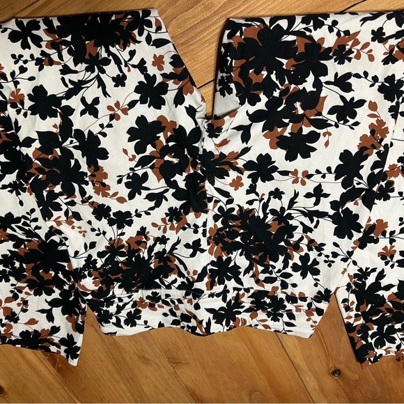 Peck and Peck pull on pants leaf print size 6 - Picture 3 of 7